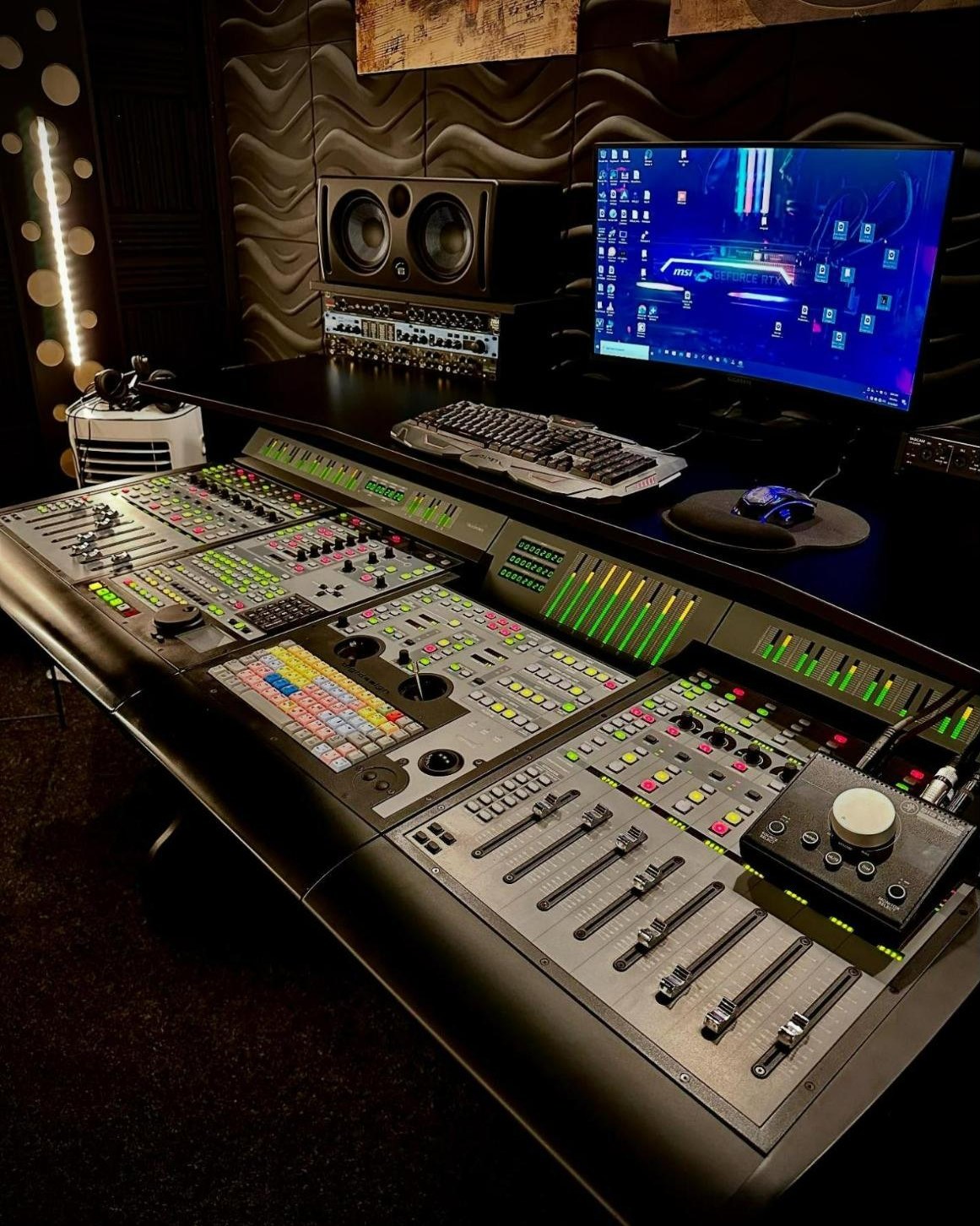 Studio DALAS