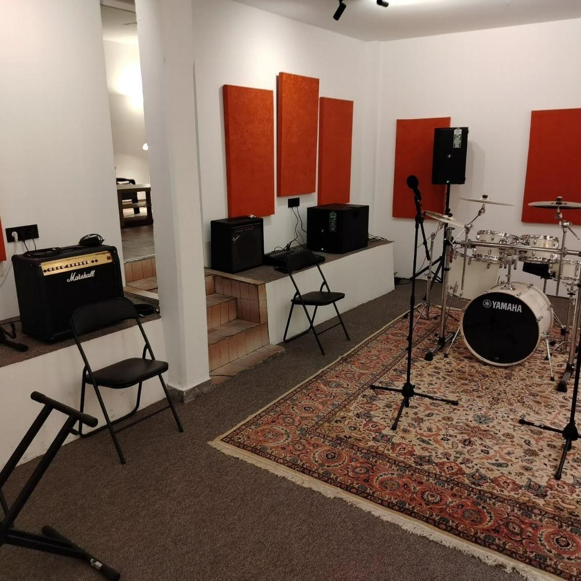 Studio 42