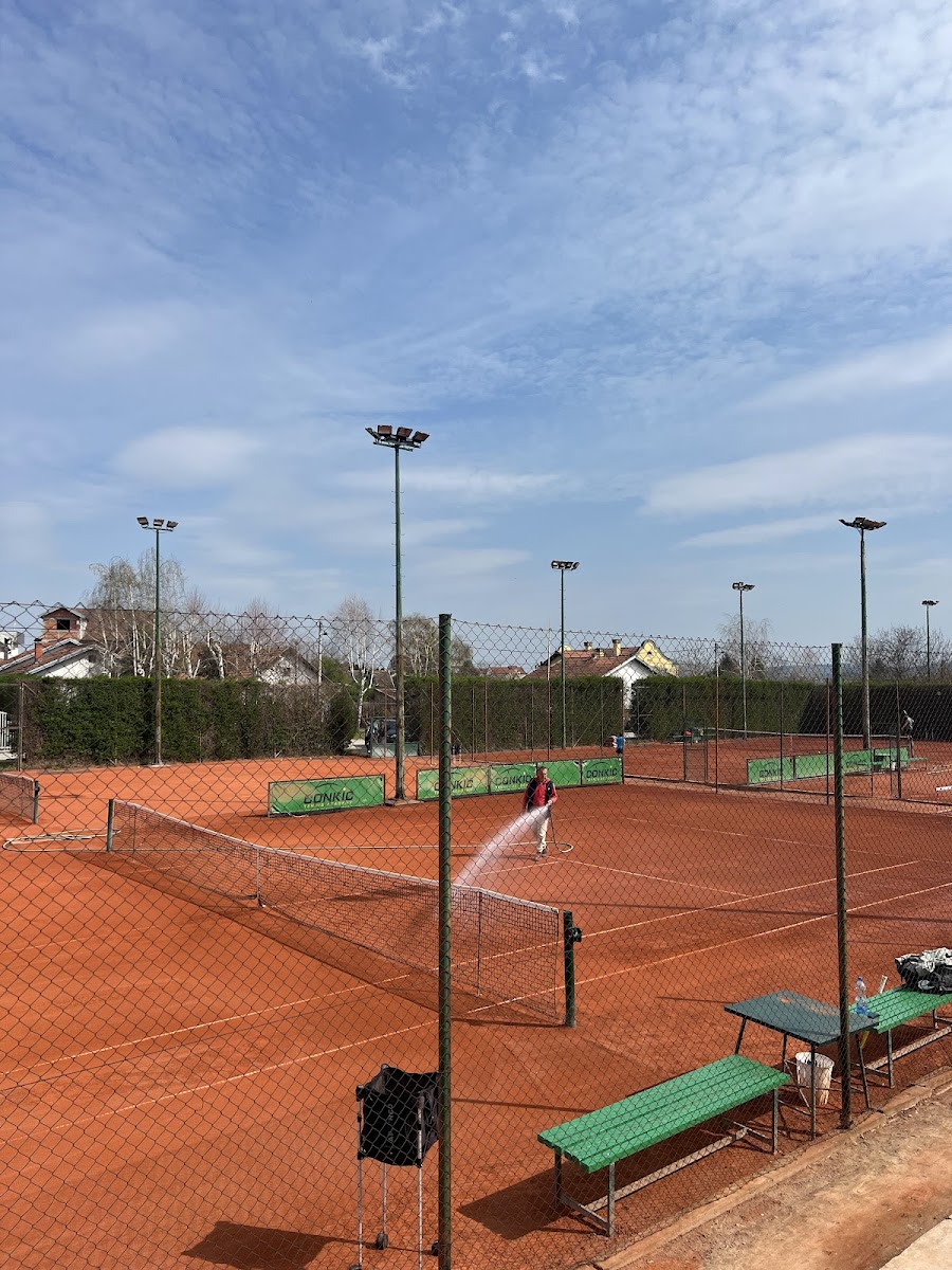 Teniski klub As — fotografija