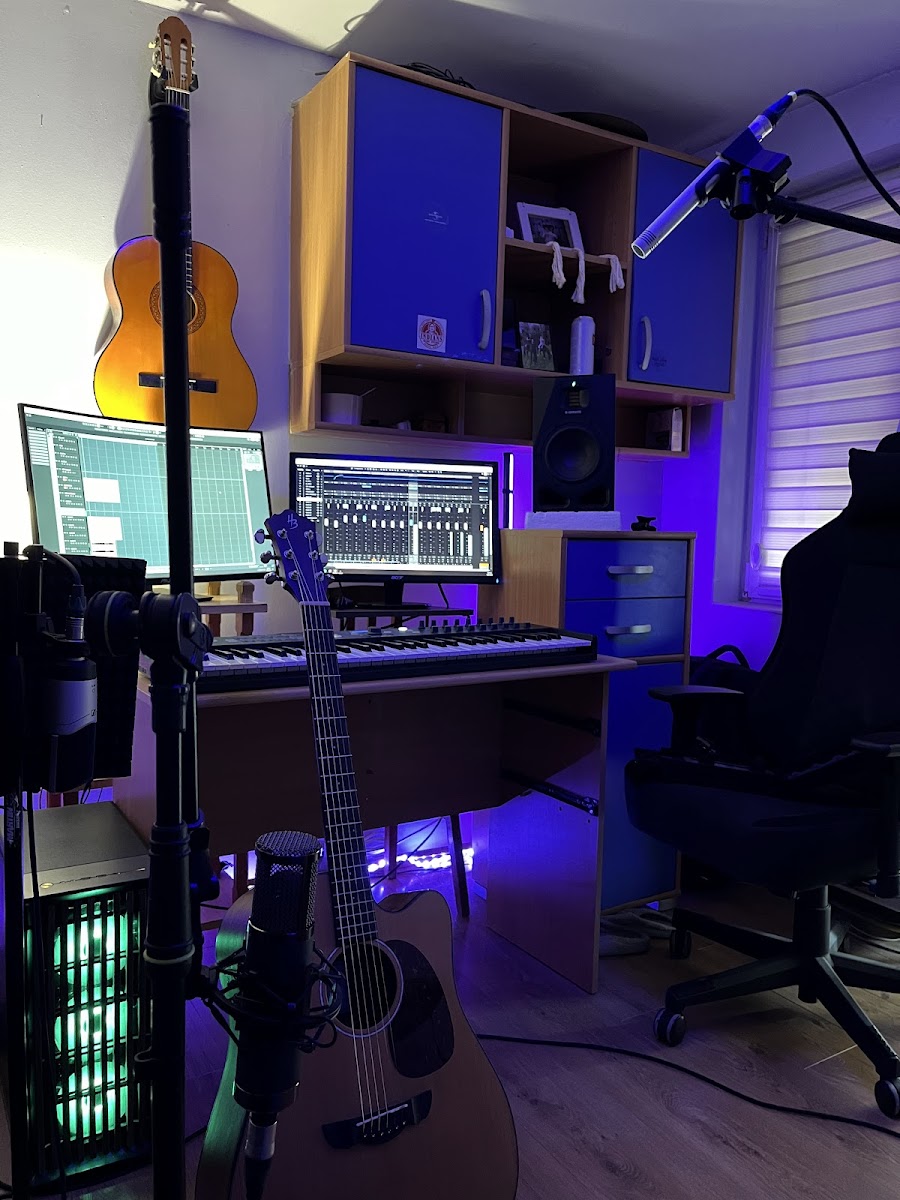 Night Wave Studio