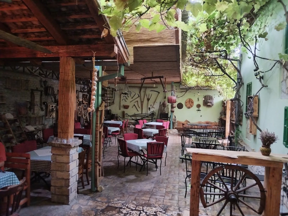 Tavern Tinel — photo