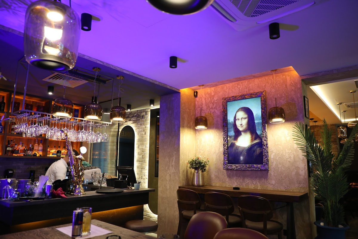 Americano Lounge — photo