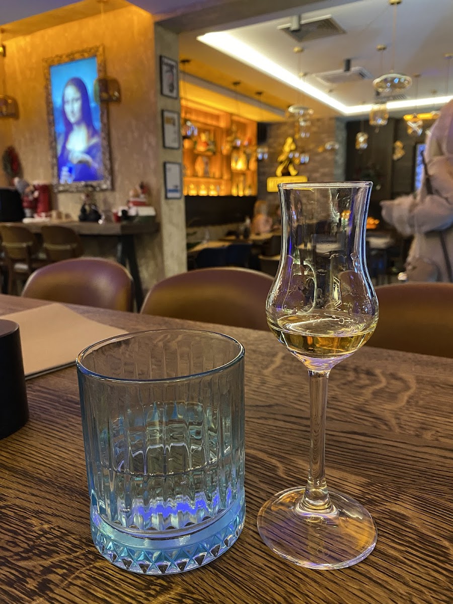 Americano Lounge — photo