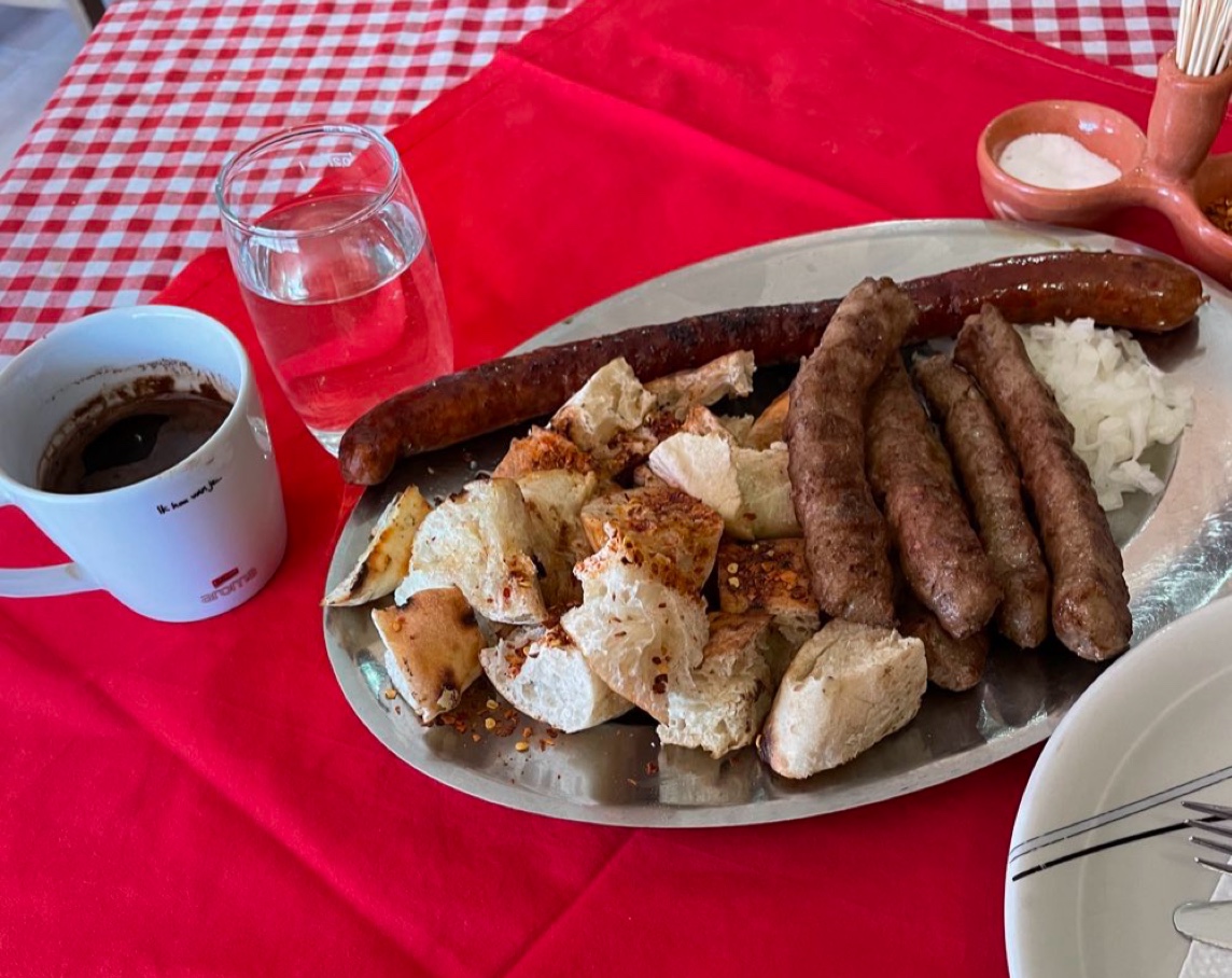 Roštilj Deset — fotografija