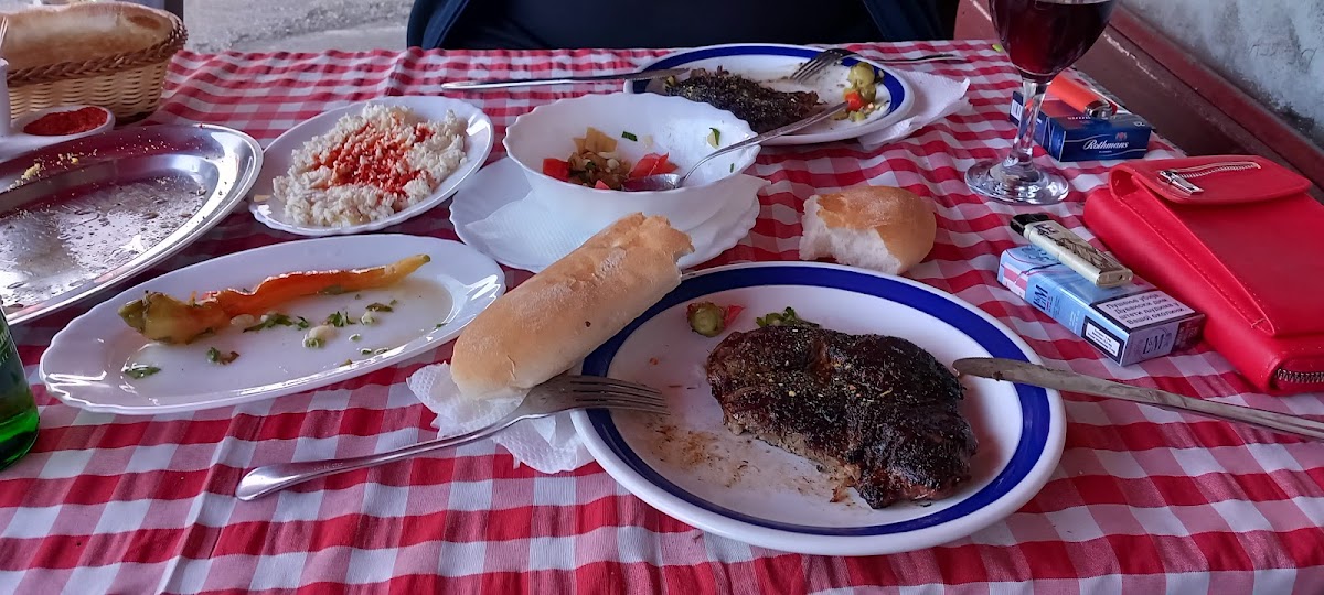 Roštilj Deset — fotografija