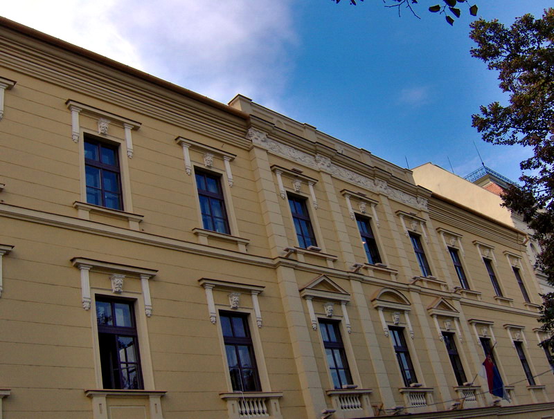 National Theatre "Toša Jovanović" — photo