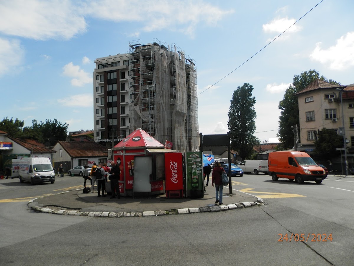"Zvezdara" bus turnpike — photo