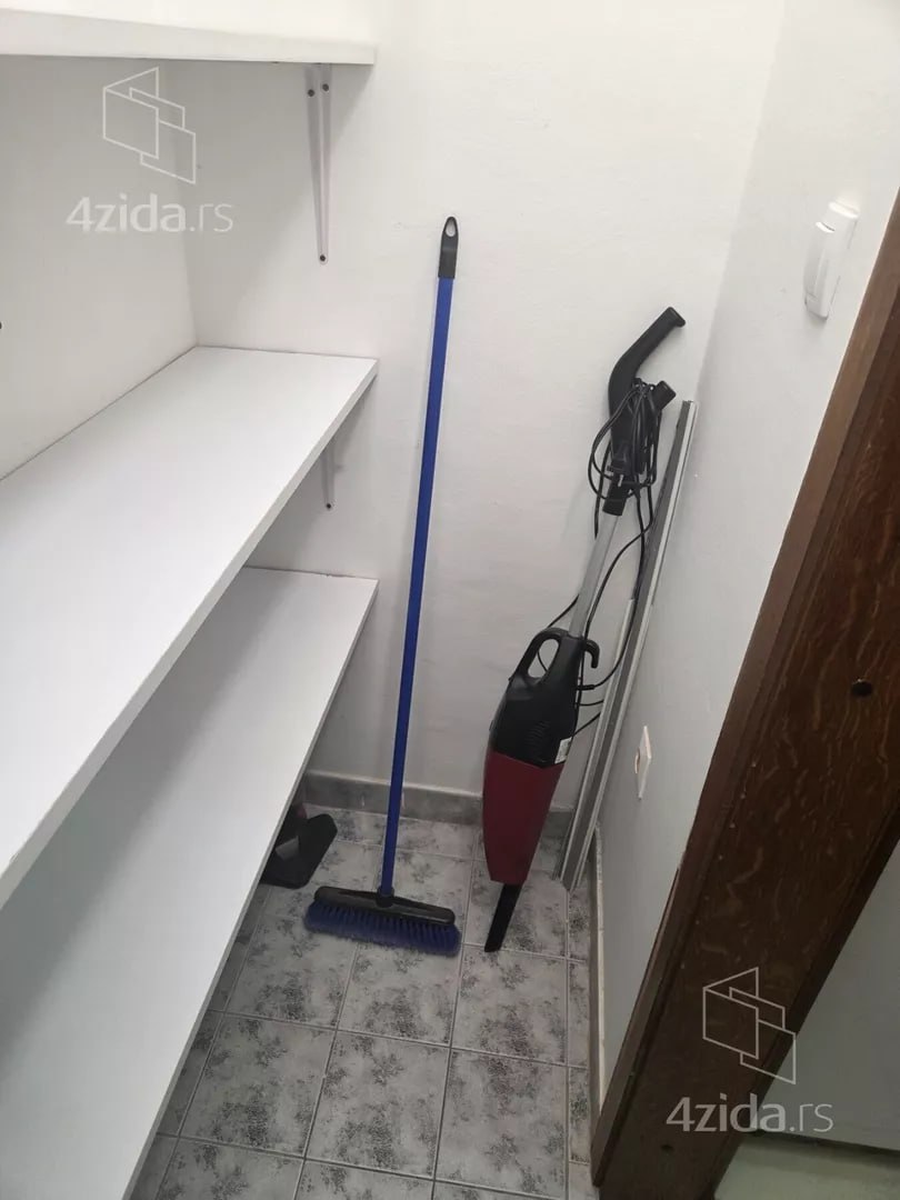 Garsonjera sa zasebnom spavaćom sobom, Liman 4, 48 m² Novi Sad, ul. — fotografija