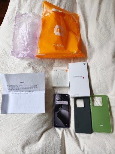 Продаю свой новый Xiaomi 14T после года использования. — фото