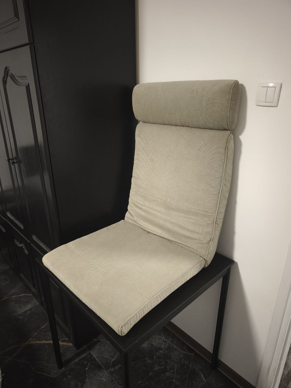Продам нулёвую подушку IKEA POÄNG, Kelinge beige. — фото