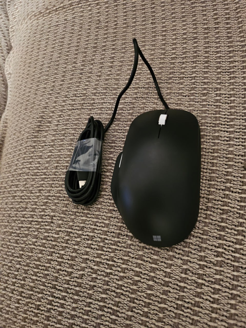 Мышь Microsoft Ergonomic Mouse (RJG-00001) Никогда не использовался 10 € Белград @Agrubb86 (ENG/SRB) — фото