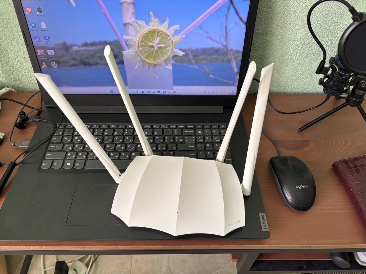 Продаю 2-х диапазонный роутер Tenda AC1200 AC5 Состояние нового Район Вождовац Возможна помощь в настройке Цена: 2700 динар — фото