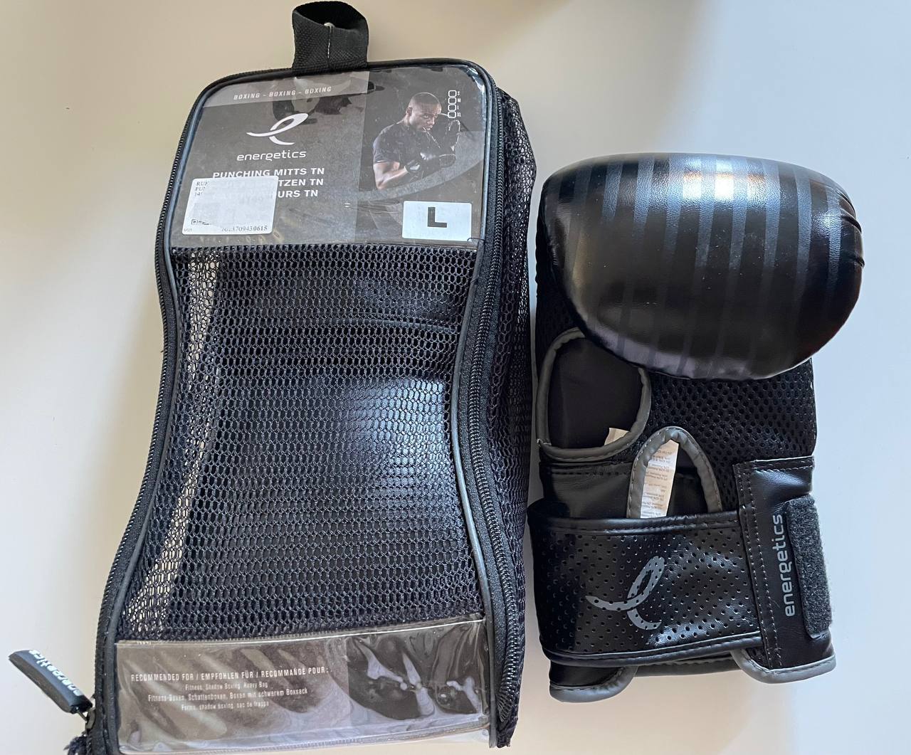 Спорттовары DECATHLON Новые⬇️ •Боксерские перчатки Energetics Punching Mitts TN. — фото